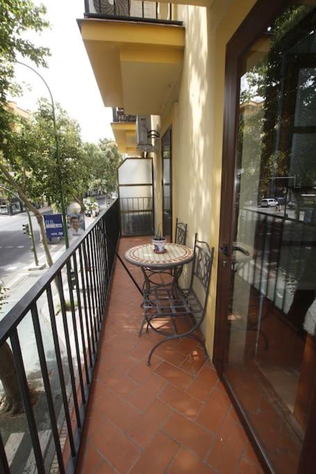 Apartamento Cultura Sevillana - Terraza Y Parking Gratis Sevilha
